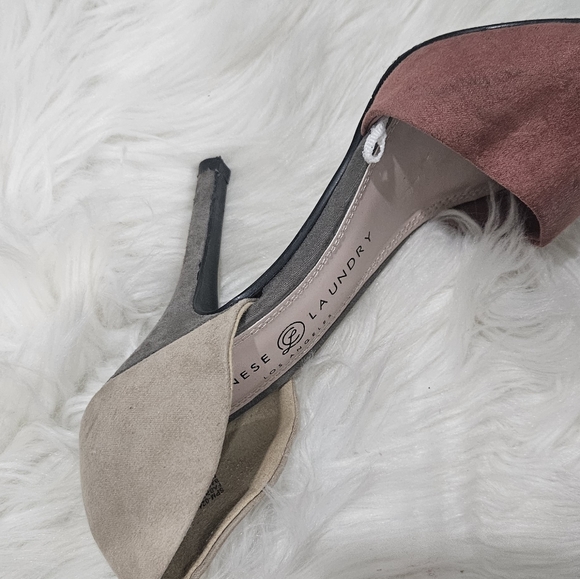 Pointed Beige And Pink Heels - Picture 3 of 7